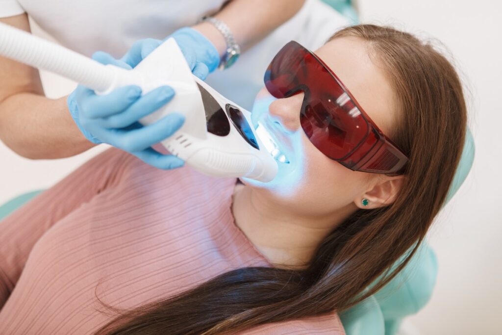 What Glendale Residents Should Know About Teeth Whitening – 7 Important Facts